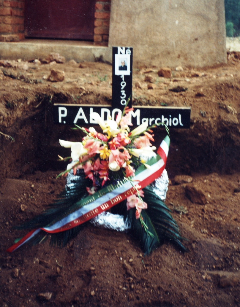 Foto pubblicata in MS, settembre 2005, pagina 5.