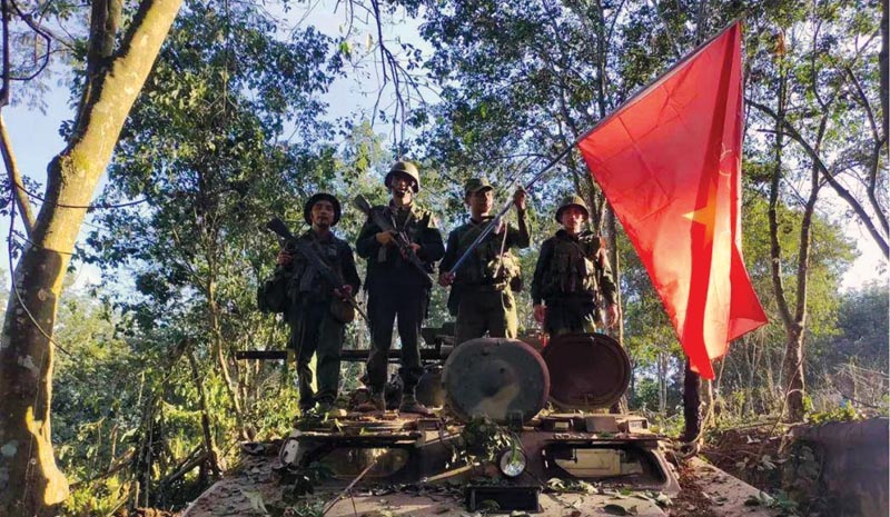 p.6 Myanmar esercito anti Giunta militare