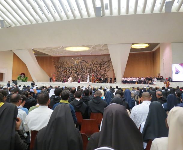 AUDIENSI DENGAN PAUS FRANSISKUS