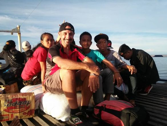 DALLE MENTAWAI: VISITA AL VILLAGGIO DI MATOTONAN