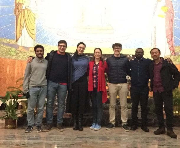 UNA FAMIGLIA SENZA CONFINI