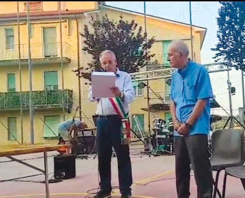 L&rsquo;onorificenza per p. Bartoli