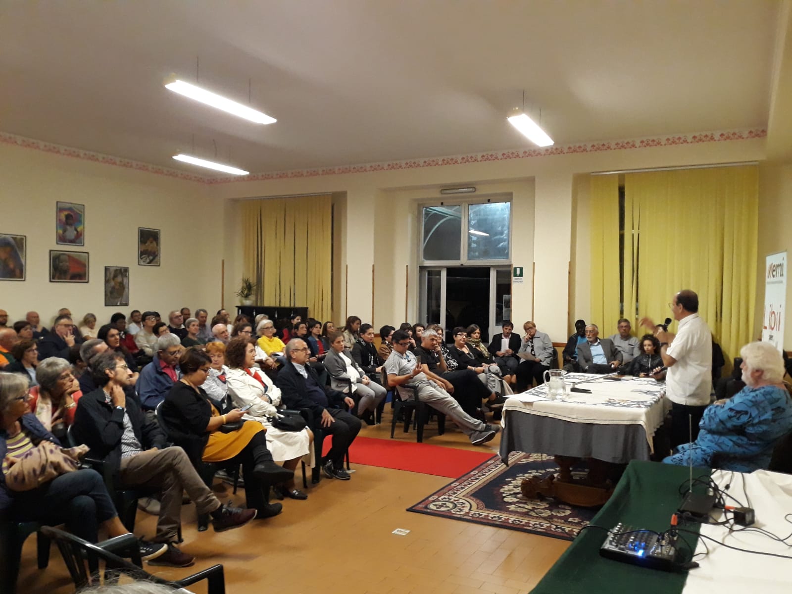 Un uomo venuto da lontano, per offrirci occhiali nuovi: Alejandro Solalinde a Salerno.