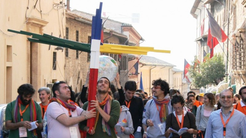 PORTA LA MISERICORDIA CON GIOIA